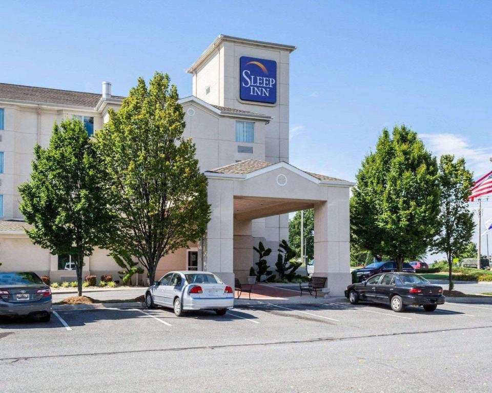 Sleep Inn Lynchburg – University Area & Hwy 460